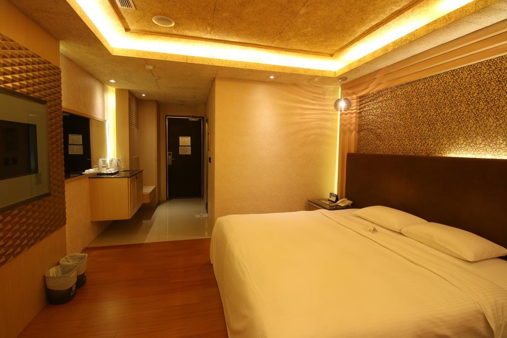R7 Hotel Гаосюн Екстер'єр фото