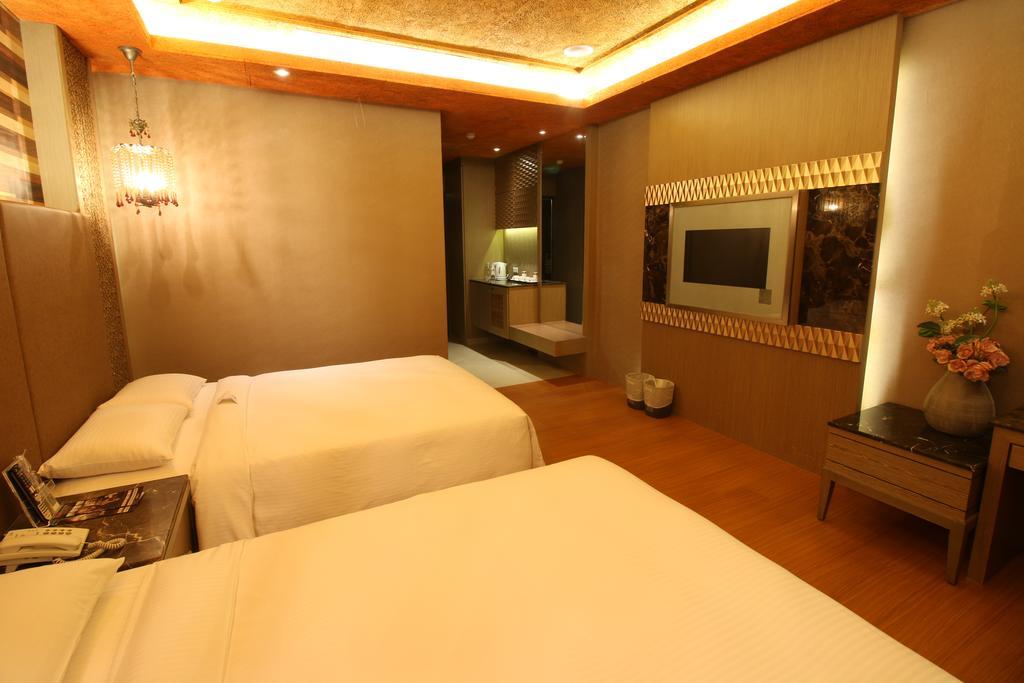 R7 Hotel Гаосюн Екстер'єр фото