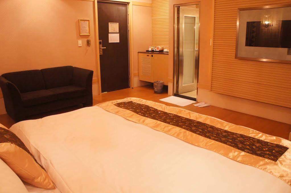 R7 Hotel Гаосюн Екстер'єр фото
