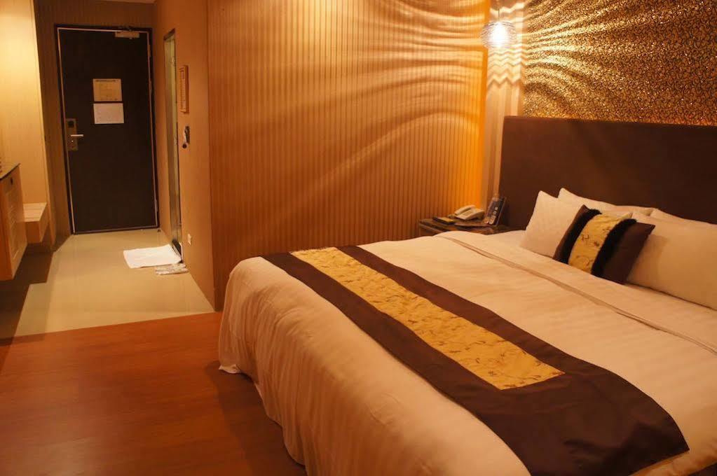R7 Hotel Гаосюн Екстер'єр фото